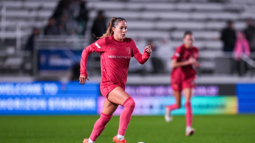 20251102-19-12-45-1LG08988