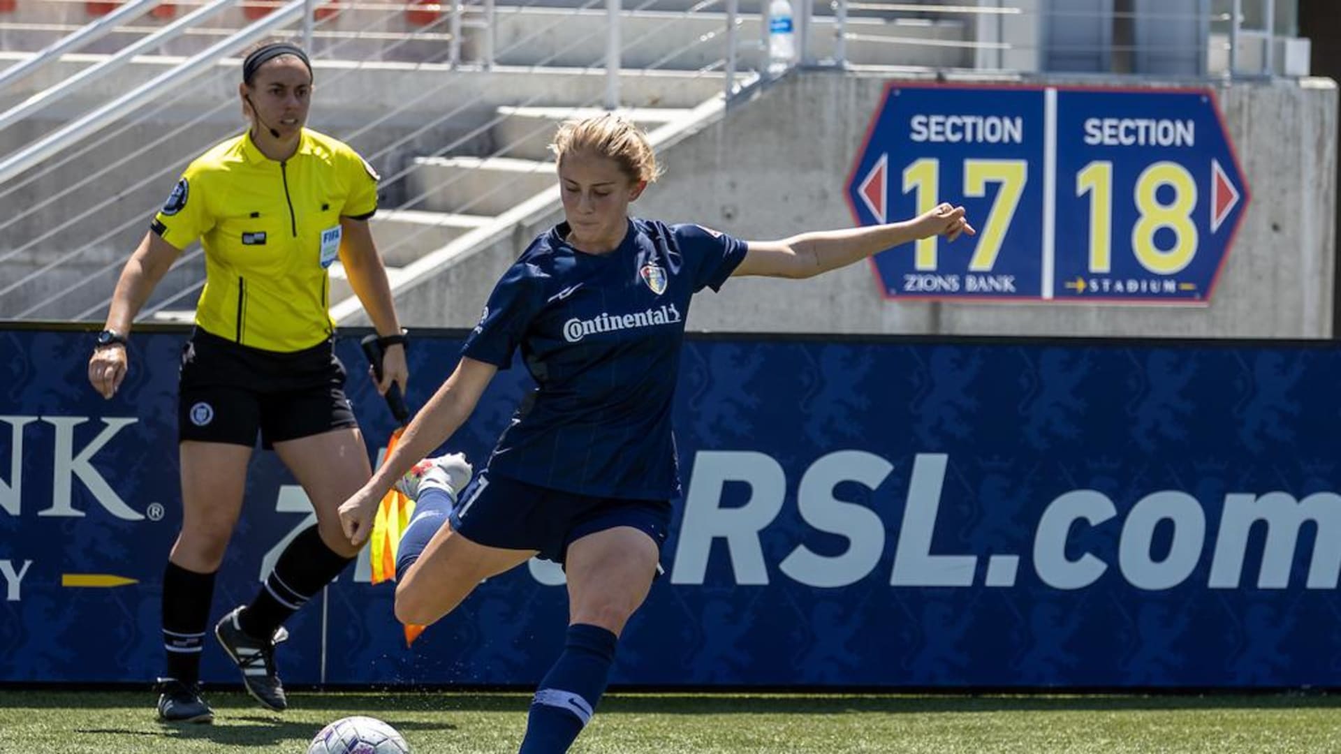 NWSLBTB071720327_large
