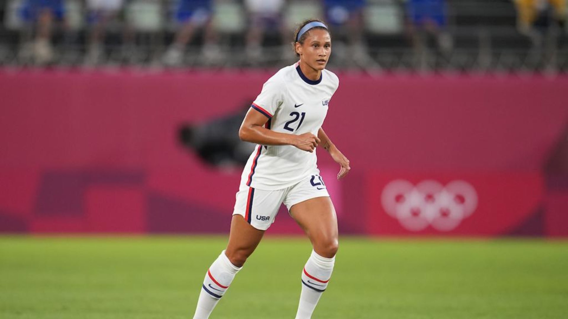 USWNTBS072721180_large
