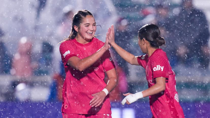 20251102-18-33-30-1LG07124-Edit