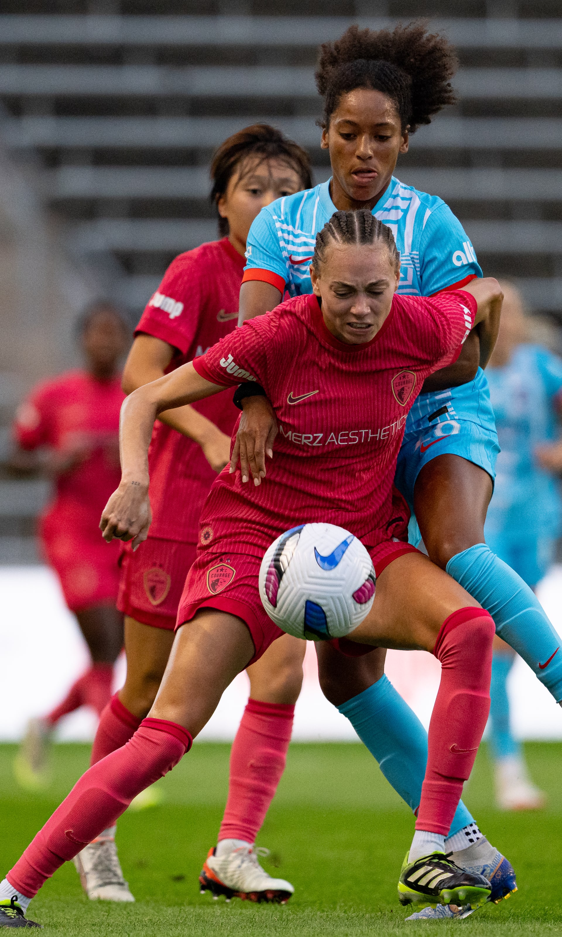Courage draw Stars in six-goal thriller
